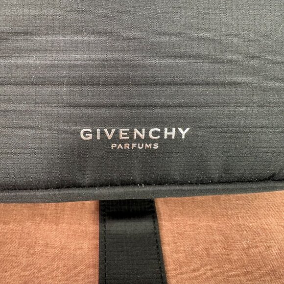 Givenchy Parfums Zip Around Buckle Travel Toiletry Bag Black - Picture 9 of 12